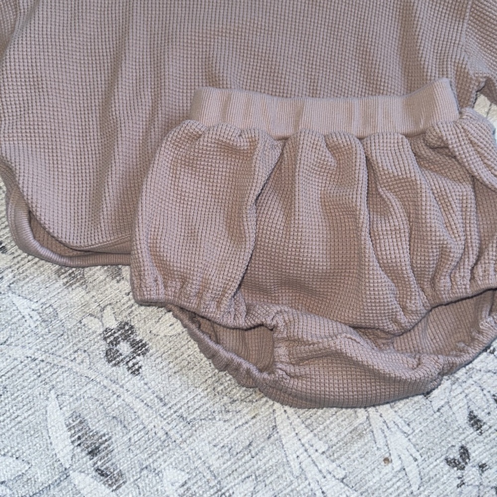Baby Set - Picture 2 of 3
